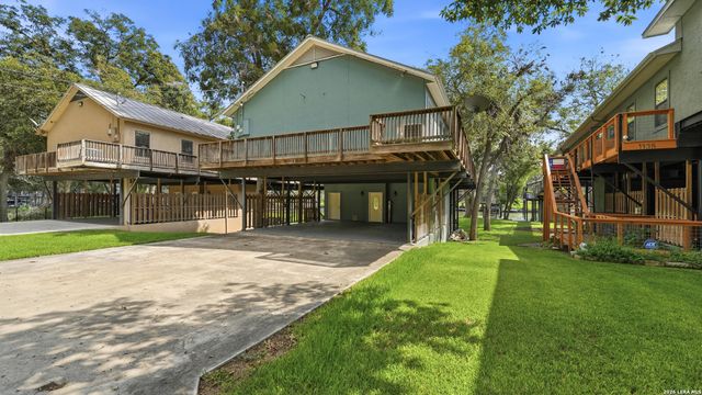 1125 Ethel, Seguin, TX 78155