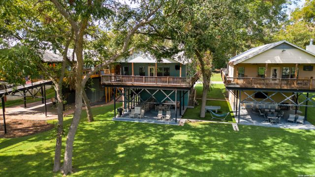 1125 Ethel, Seguin, TX 78155
