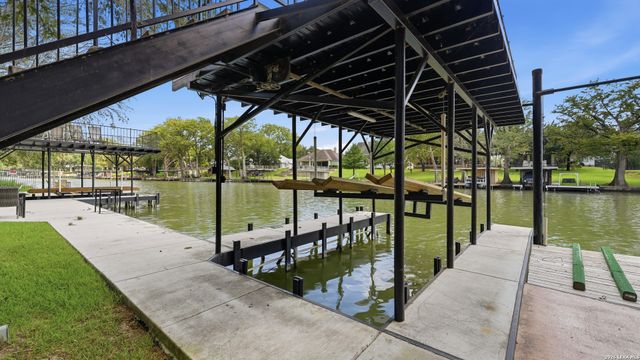 1125 Ethel, Seguin, TX 78155