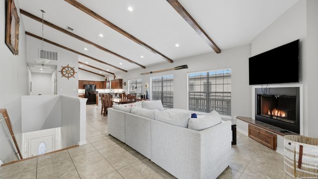 1125 Ethel, Seguin, TX 78155