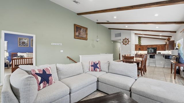 1125 Ethel, Seguin, TX 78155