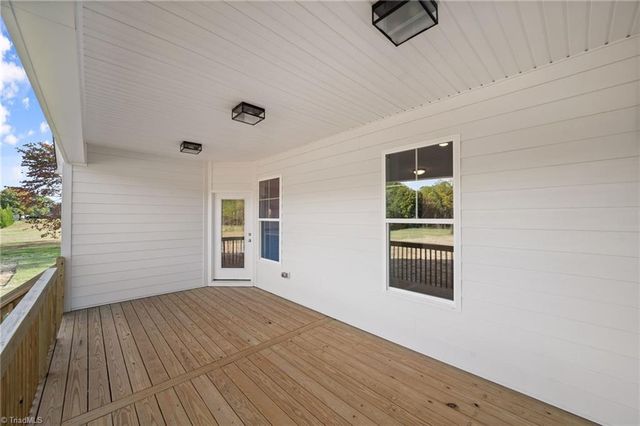 290 Redland Road, Advance, NC 27006