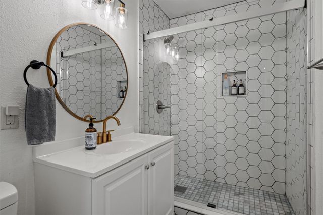 4500 E Oltorf ST D-410, Austin, TX 78741