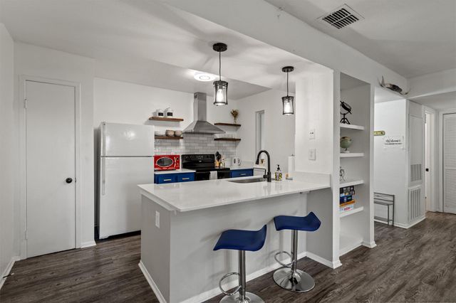 4500 E Oltorf ST D-410, Austin, TX 78741