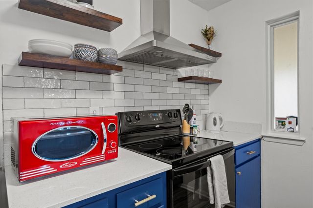 4500 E Oltorf ST D-410, Austin, TX 78741