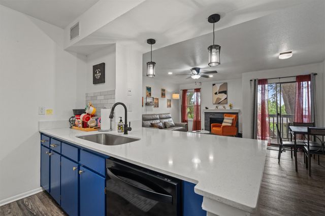 4500 E Oltorf ST D-410, Austin, TX 78741