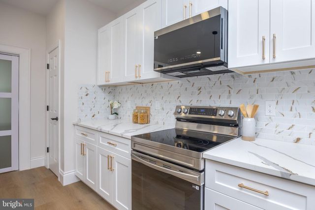 245 HANSBERRY ST, Philadelphia, PA 19144