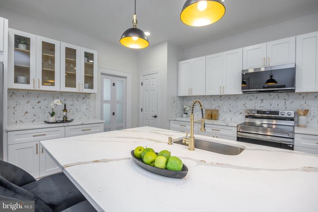 245 HANSBERRY ST, Philadelphia, PA 19144