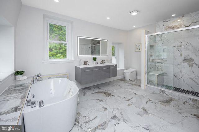 245 HANSBERRY ST, Philadelphia, PA 19144