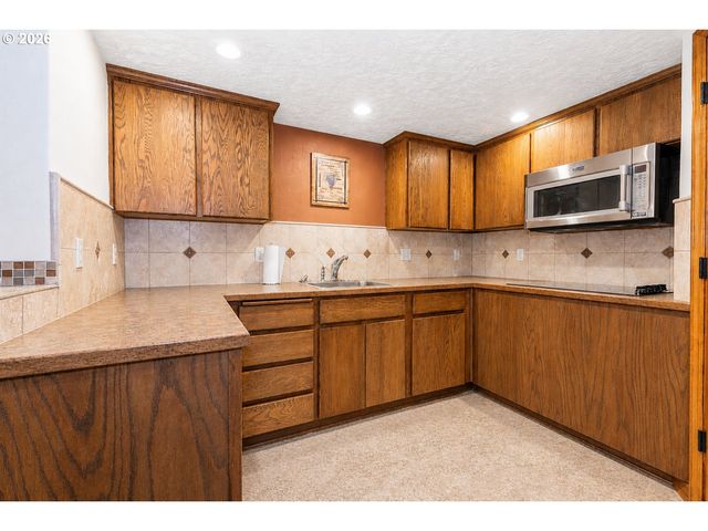 10625 Sw ORIOLE Cir, Beaverton, OR 97007