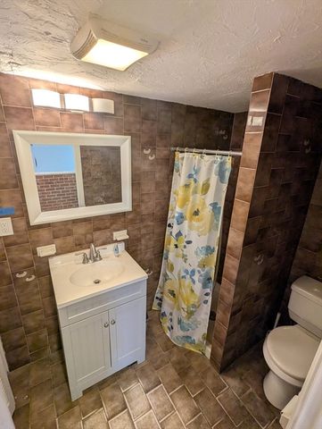 376 Fellsway W 1, Medford, MA 02155