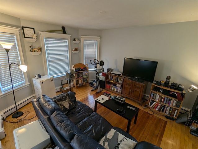 376 Fellsway W 1, Medford, MA 02155
