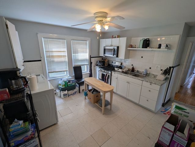 376 Fellsway W 1, Medford, MA 02155