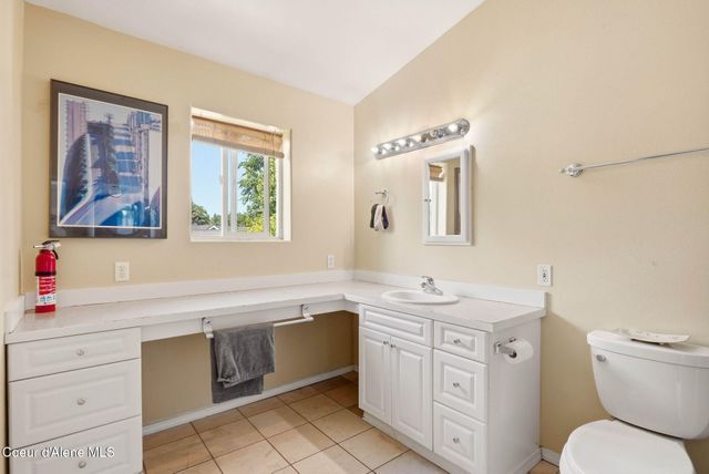 325 N PARK DR, Coeur D'alene, ID 83814