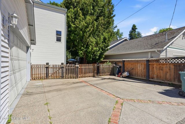 325 N PARK DR, Coeur D'alene, ID 83814