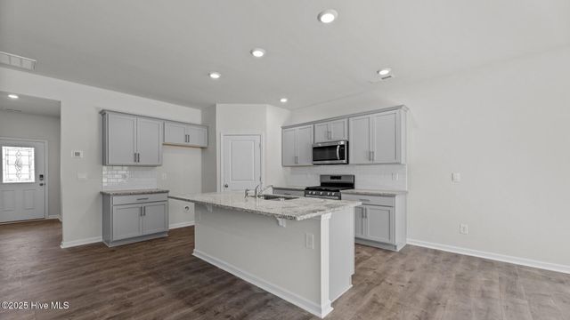 1008 Minnette Circle, New Bern, NC 28562