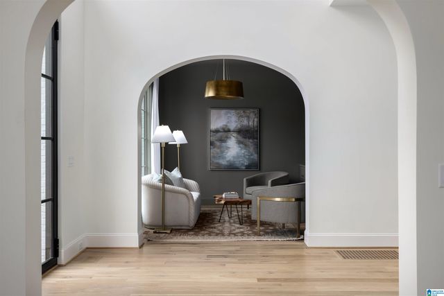 2105 LONGLEAF CIRCLE, Vestavia Hills, AL 35216