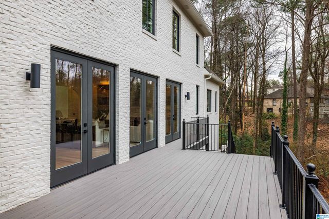 2105 LONGLEAF CIRCLE, Vestavia Hills, AL 35216