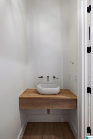 2105 LONGLEAF CIRCLE, Vestavia Hills, AL 35216