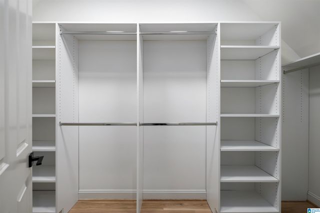 2105 LONGLEAF CIRCLE, Vestavia Hills, AL 35216