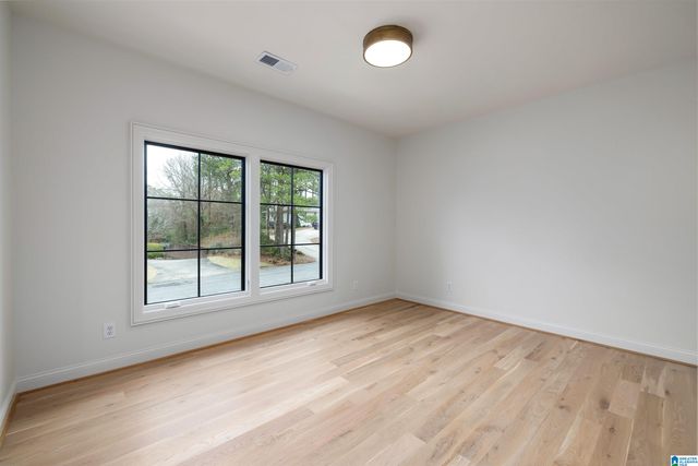 2105 LONGLEAF CIRCLE, Vestavia Hills, AL 35216