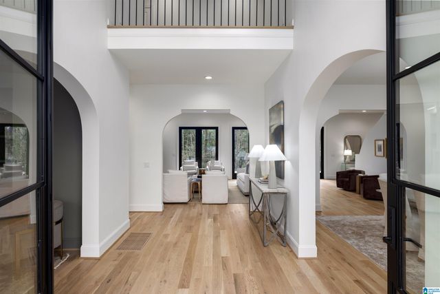 2105 LONGLEAF CIRCLE, Vestavia Hills, AL 35216