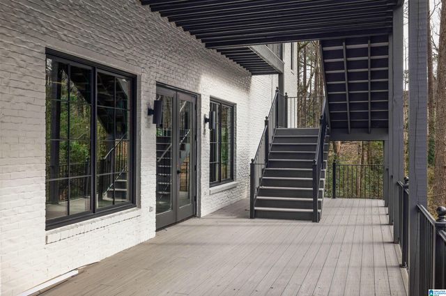 2105 LONGLEAF CIRCLE, Vestavia Hills, AL 35216