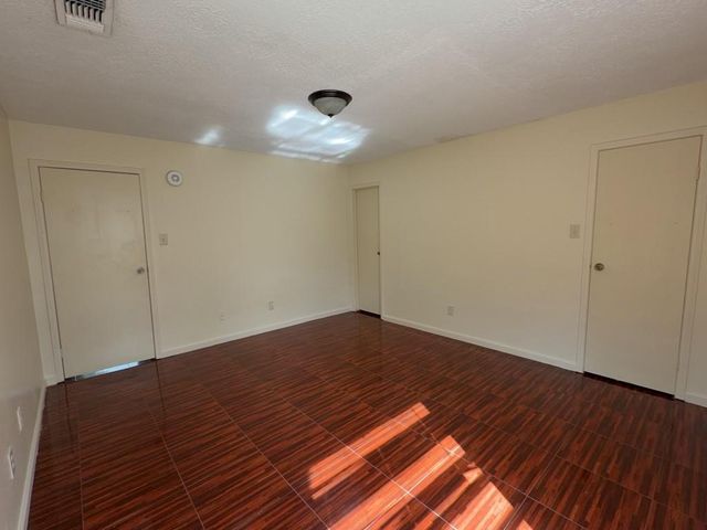 1527 Lazy Spring Drive, Missouri City, TX 77489