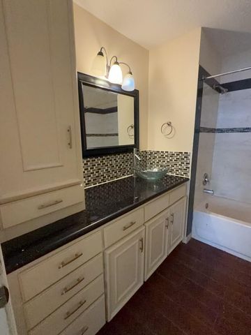 1527 Lazy Spring Drive, Missouri City, TX 77489