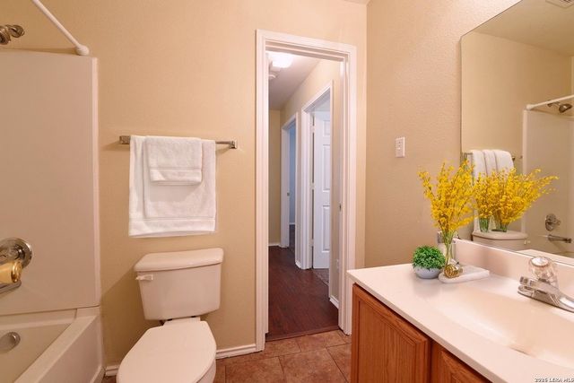 10707 N SHAENRIDGE, San Antonio, TX 78254