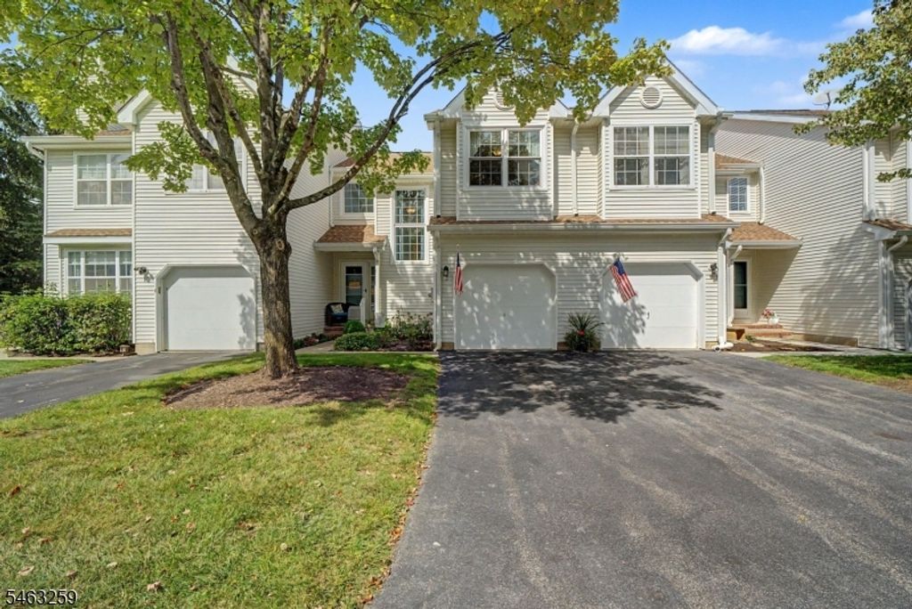 3 Weatherhill Rd, Hamburg Boro, NJ 07419 — photo 2
