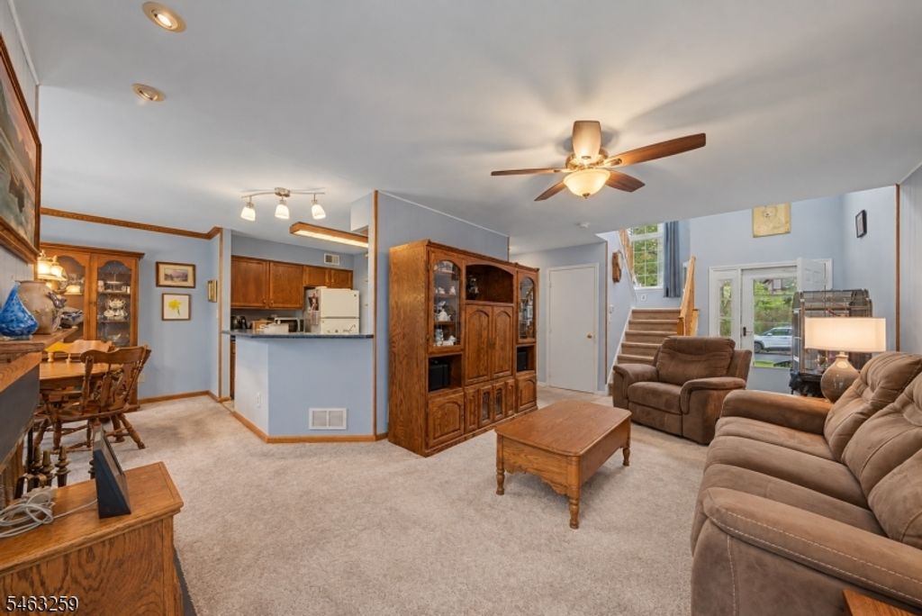3 Weatherhill Rd, Hamburg Boro, NJ 07419 — photo 3