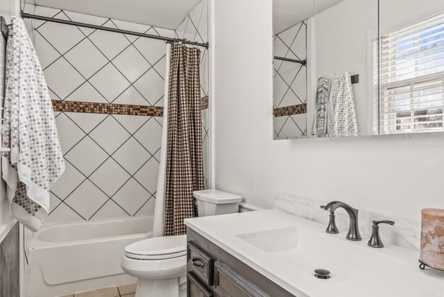 3 Point South Court, Little Rock, AR 72211