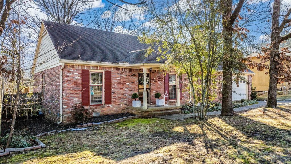 3 Point South Court, Little Rock, AR 72211