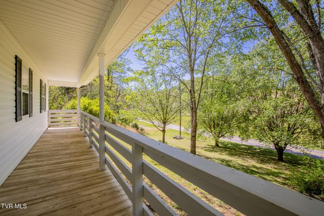 960 North Central Avenue, Church Hill, TN 37642