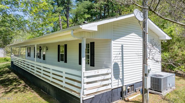 960 North Central Avenue, Church Hill, TN 37642