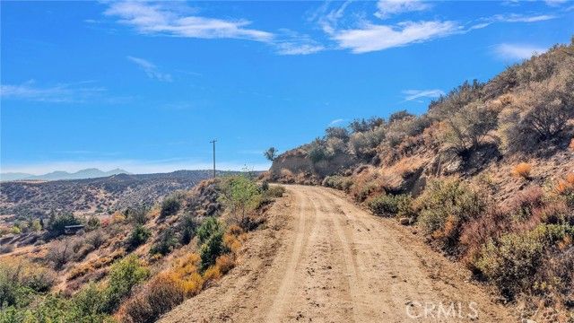 111 Starlight Dr., Hesperia, CA 92345