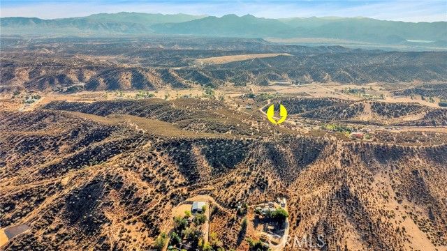 111 Starlight Dr., Hesperia, CA 92345