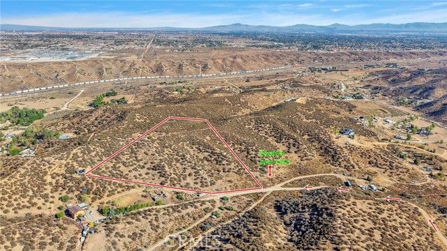 111 Starlight Dr., Hesperia, CA 92345