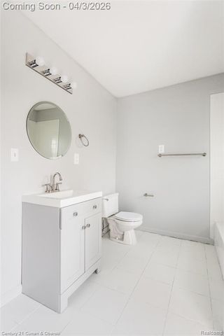 405 E Philadelphia Street, Detroit, MI 48202