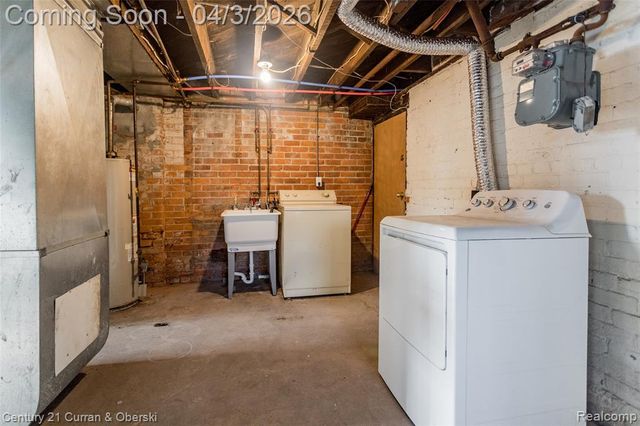 405 E Philadelphia Street, Detroit, MI 48202