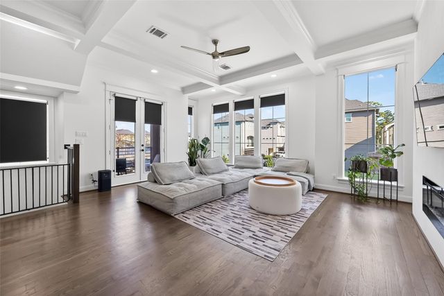 1303 Upland Retreat Blue Place, Houston, TX 77043