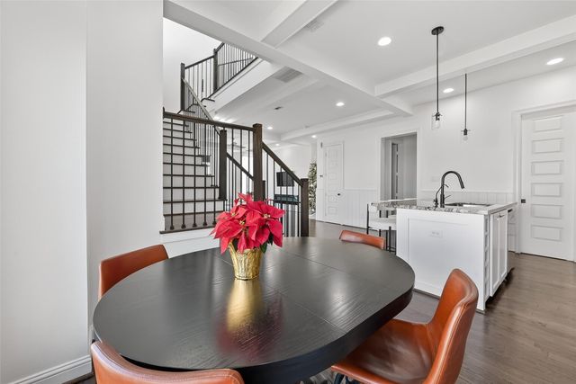 1303 Upland Retreat Blue Place, Houston, TX 77043