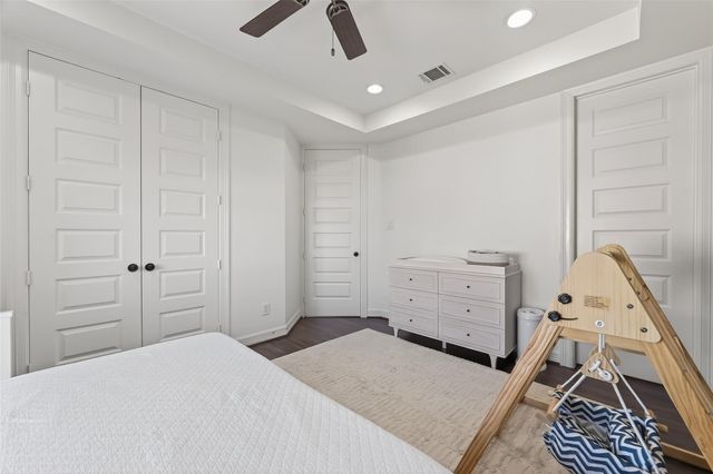 1303 Upland Retreat Blue Place, Houston, TX 77043