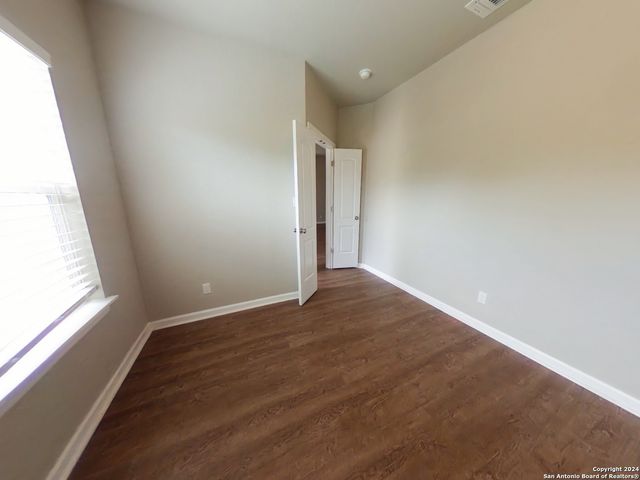 9118 WINDGARDEN, Windcrest, TX 78239