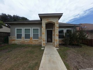 9118 WINDGARDEN, Windcrest, TX 78239