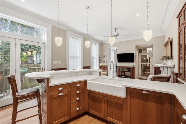 1212 Resaca PLACE, Central North Side, PA 15212