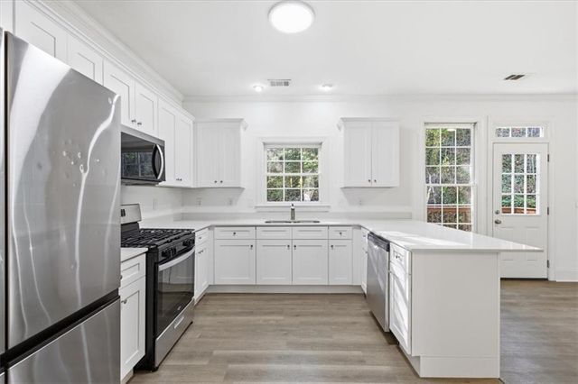 1335 Killian Shoals Way SW, Lilburn, GA 30047