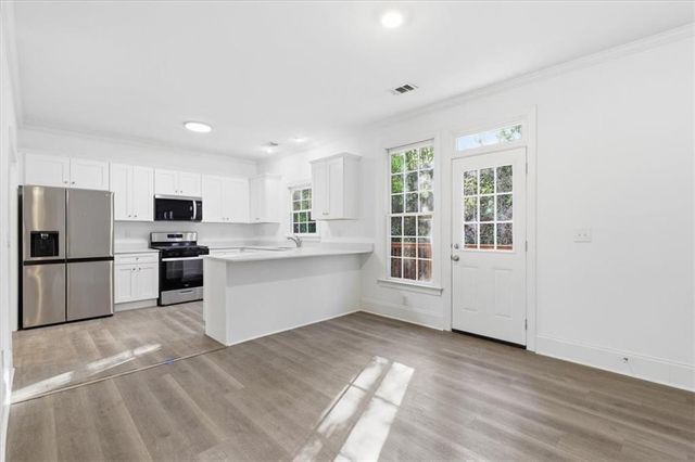 1335 Killian Shoals Way SW, Lilburn, GA 30047