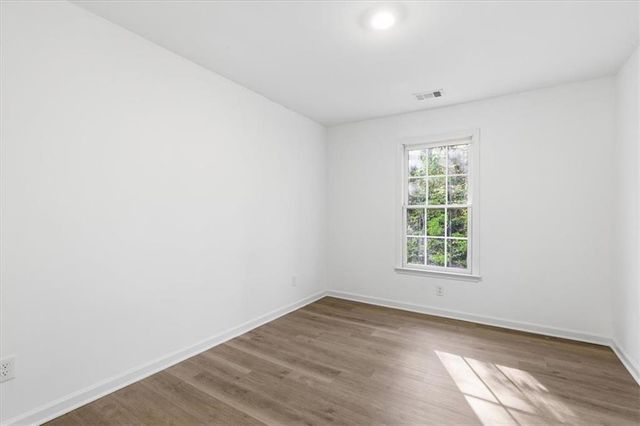 1335 Killian Shoals Way SW, Lilburn, GA 30047